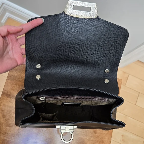 Ferragamo Handbag - Picture 8 of 17